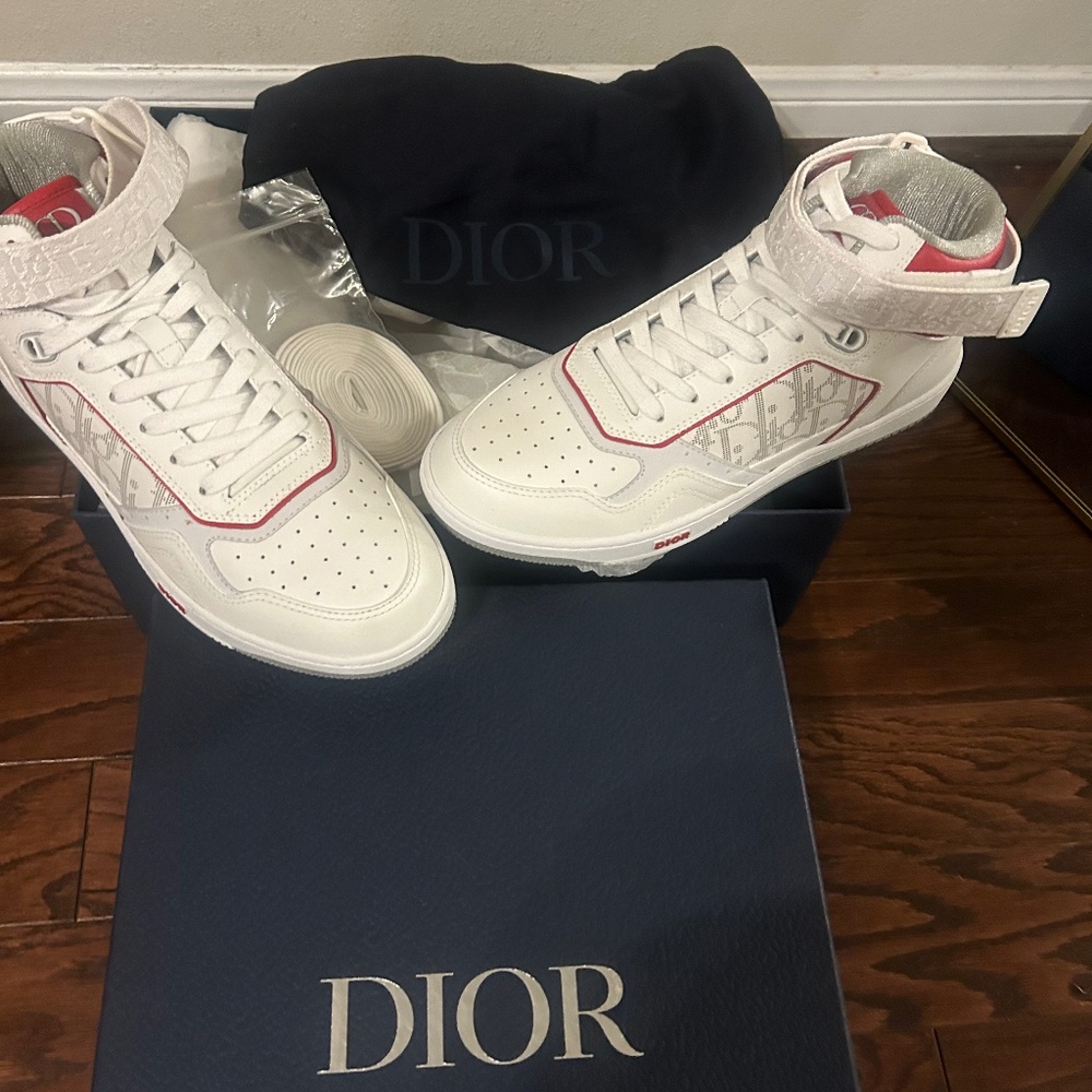 Dior sneakers NEW